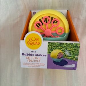 Vibrant Yellow Bubble Maker
